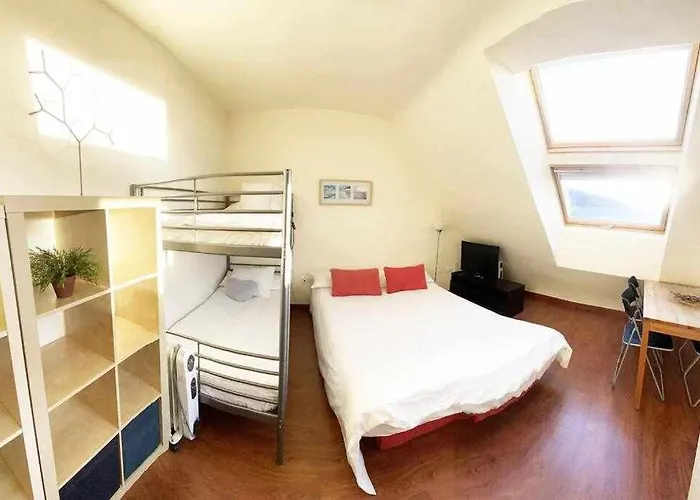 Nevadahome Serraneu Con Garaje Privado Apartment